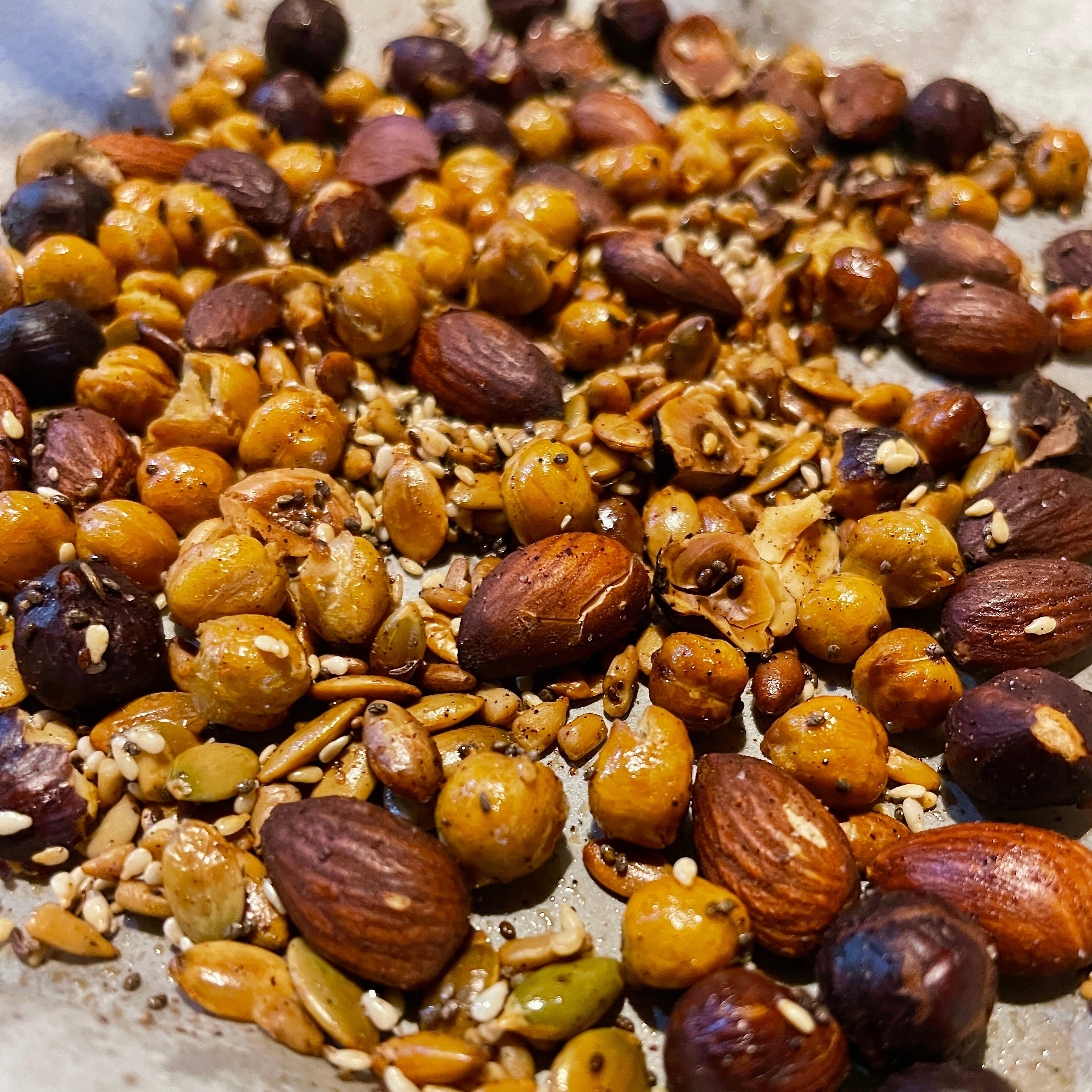 Seaweed recipes culinary seaweed assorted roasted nuts, chickpeas and seeds 